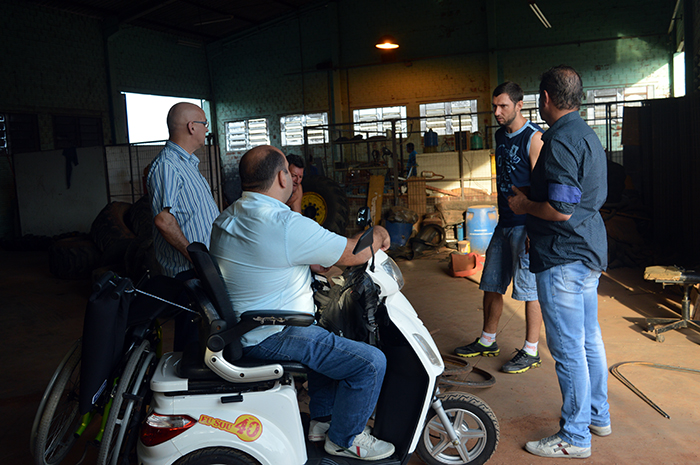 No primeiro dia de trabalho, os chefes do Executivo visitaram as Secretarias para avaliar a situação e conversar com os funcionários. (Foto: Lautenir Azevedo Junior / Divulgação)